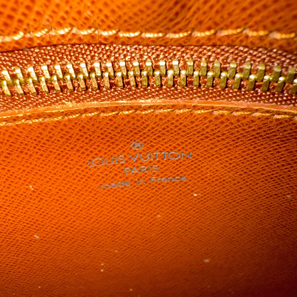 Louis Vuitton Crossbody Trocadero 30 - Picture 15 of 16